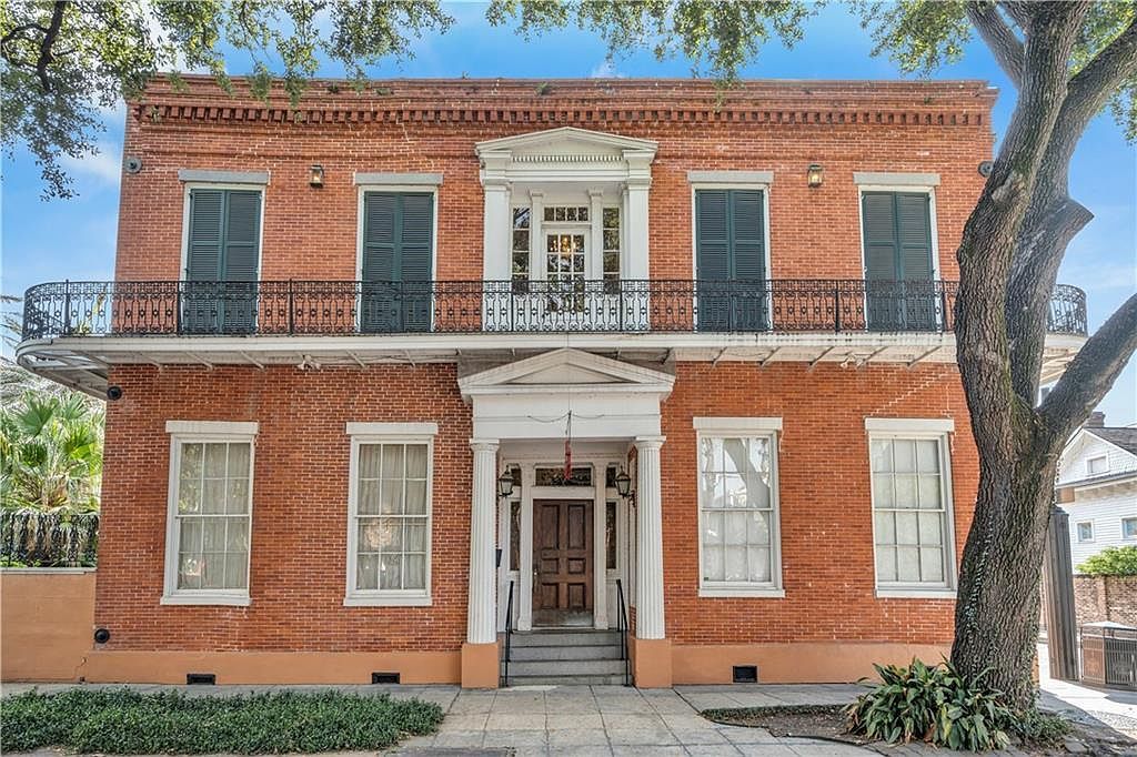 740 Esplanade Ave #7/11 New Orleans, LA 70116, 70116