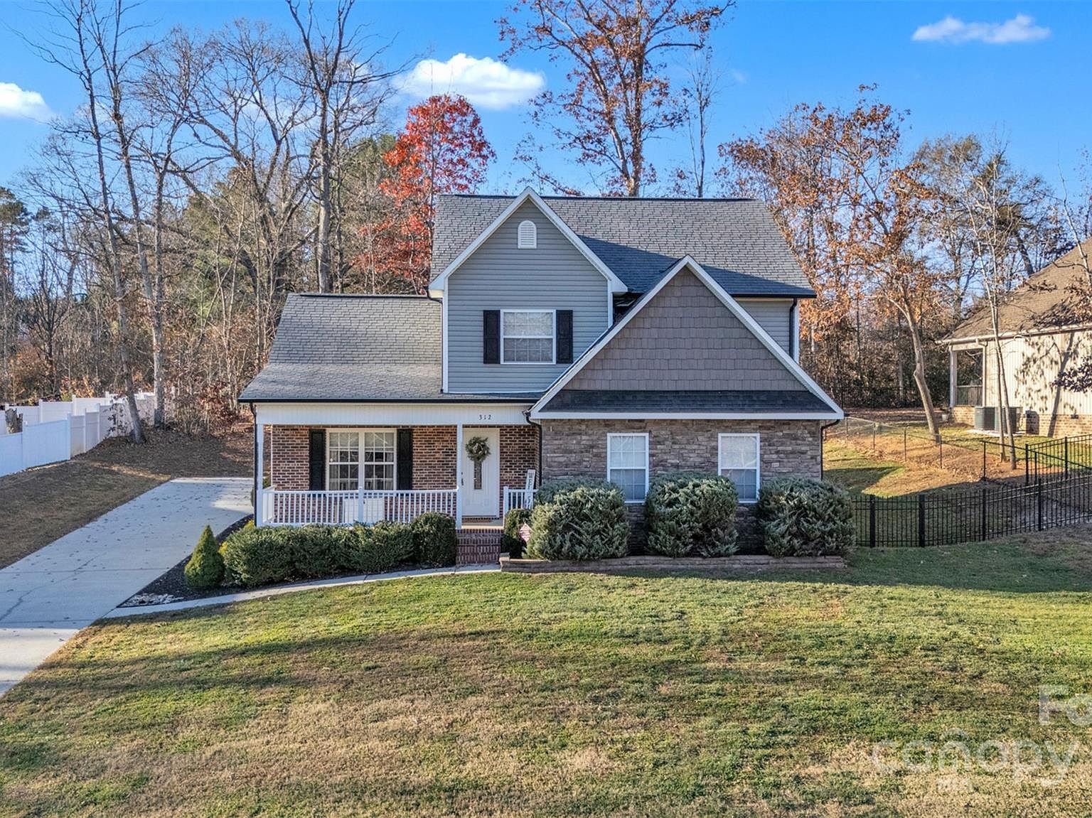 312 Oak Knl Hildebran, NC 28637 - Thumbnail 2