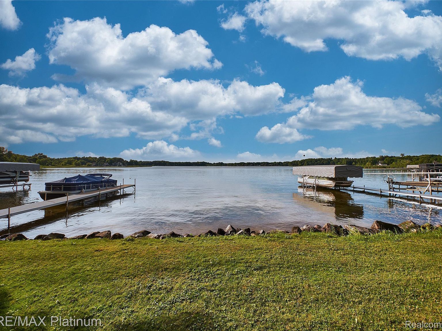 4358 Skusa Dr Brighton, MI 48116 - Thumbnail 2