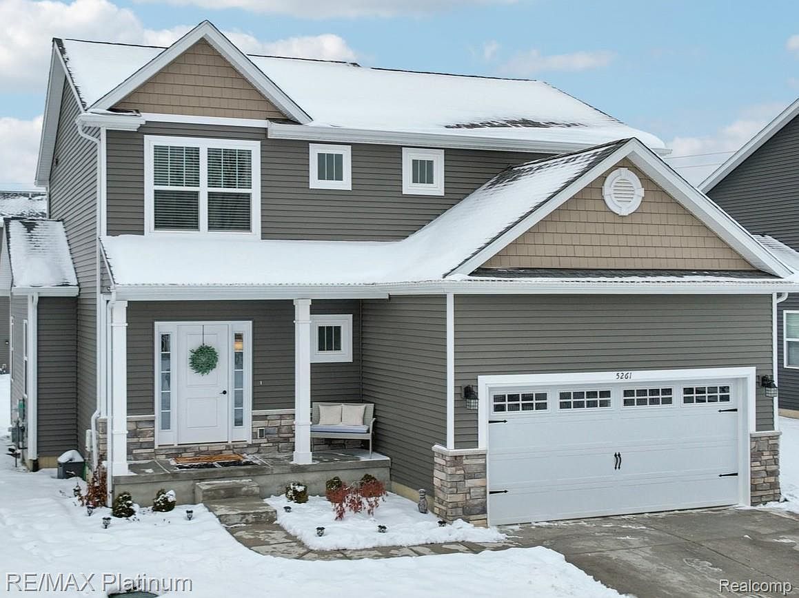 5261 Autumn Kirsten Dr Fowlerville, MI 48836 - Thumbnail 2