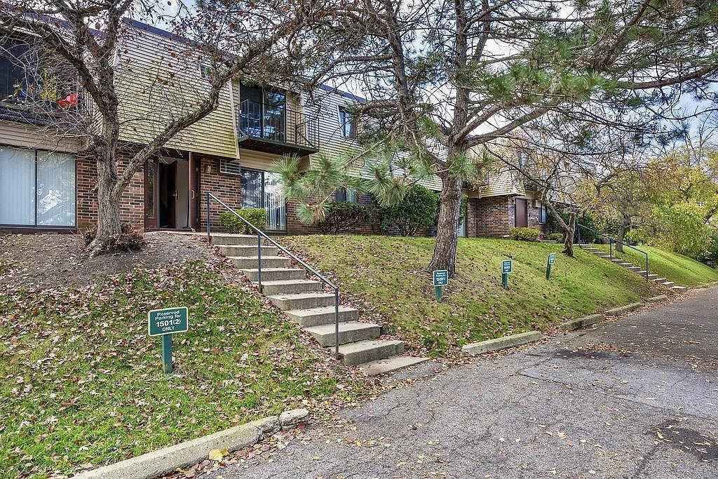 1505 Martin St UNIT 3 Madison, WI 53713 - Thumbnail 2