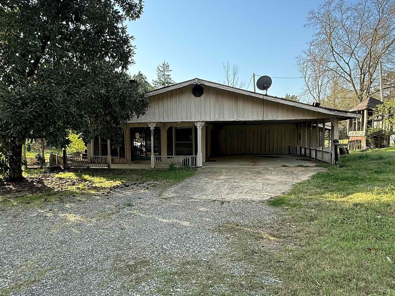 627 Old Caddo Gap Rd Bonnerdale, AR 71933  | Single Family