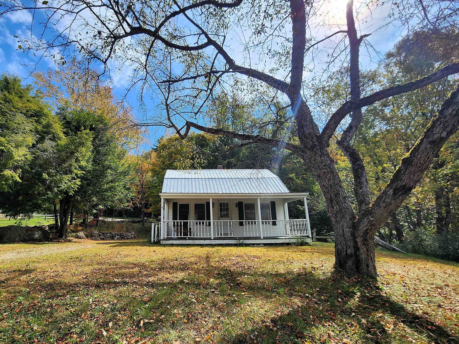 29 Markham Ln Weston, VT 05161 - Thumbnail 2