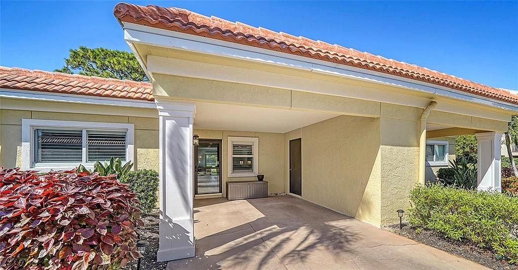 4860 Gulf Of Mexico Dr #13 Longboat Key, FL 34228 - Thumbnail 2