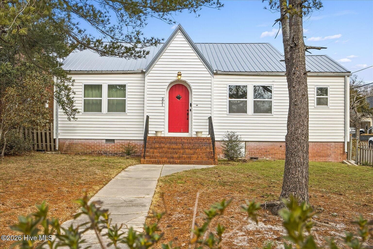 221 Northern Blvd Wilmington, NC 28401 - Thumbnail 2