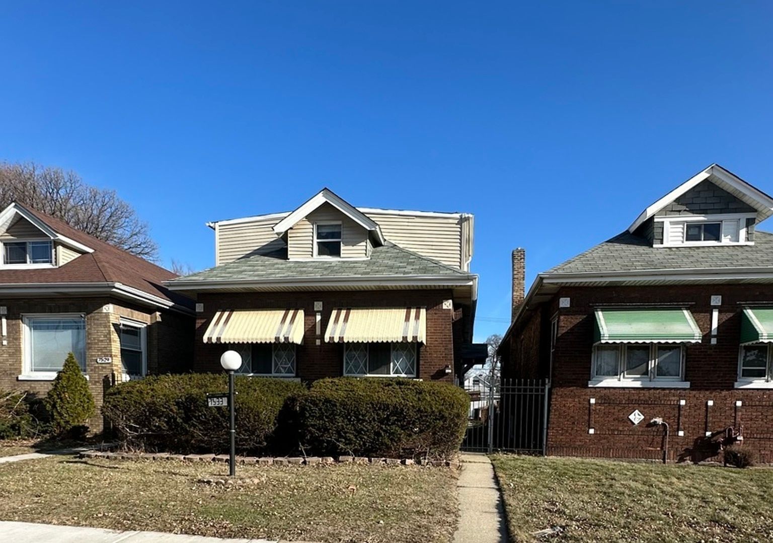 7533 S Michigan Ave Chicago, IL 60619 - Thumbnail 2