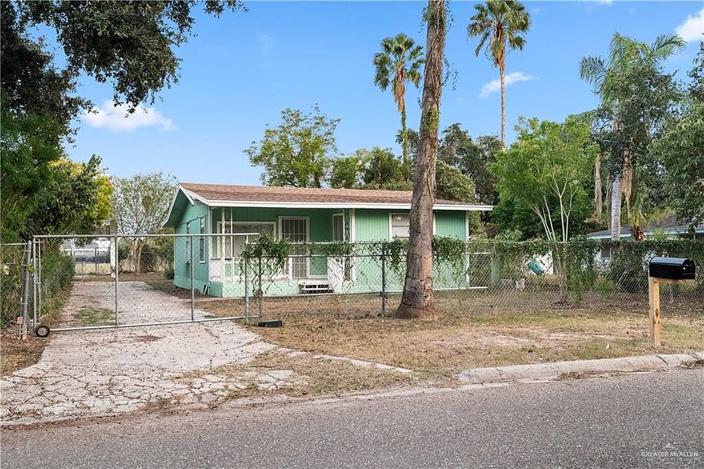 512 S 24th St Donna, TX 78537 - Thumbnail 2