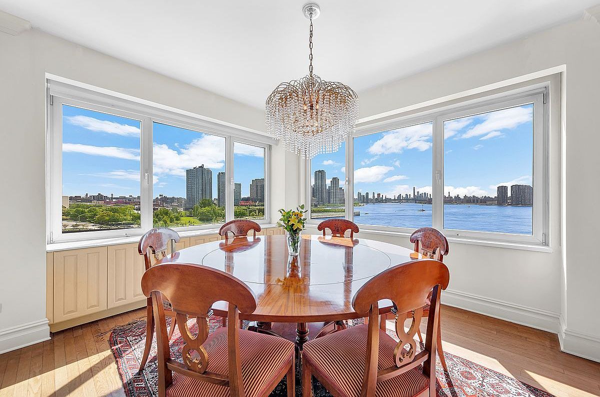 45 Sutton Pl S APT 14F New York, NY 10022 - Thumbnail 2