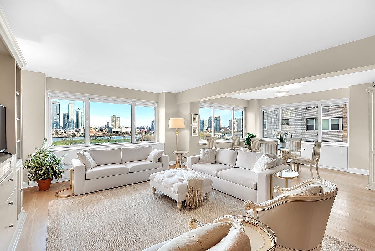 25 Sutton Pl S APT 9N New York, NY 10022  | Condominium