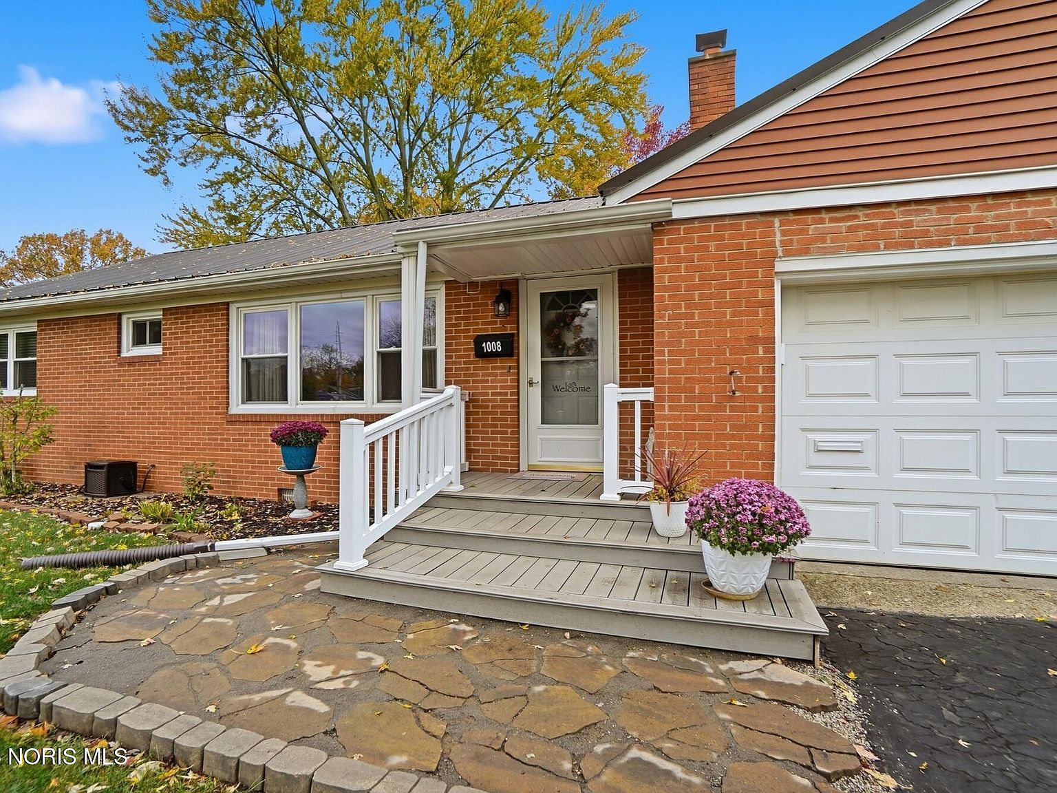 1008 Eastview Dr Findlay, OH 45840 - Thumbnail 2