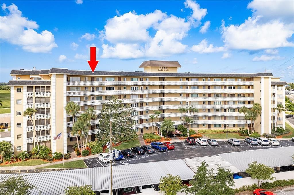 8950 Park Blvd APT 702 Seminole, FL 33777 - Thumbnail 2