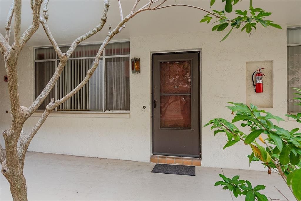 2630 Pearce Dr UNIT 102 Clearwater, FL 33764 - Thumbnail 2