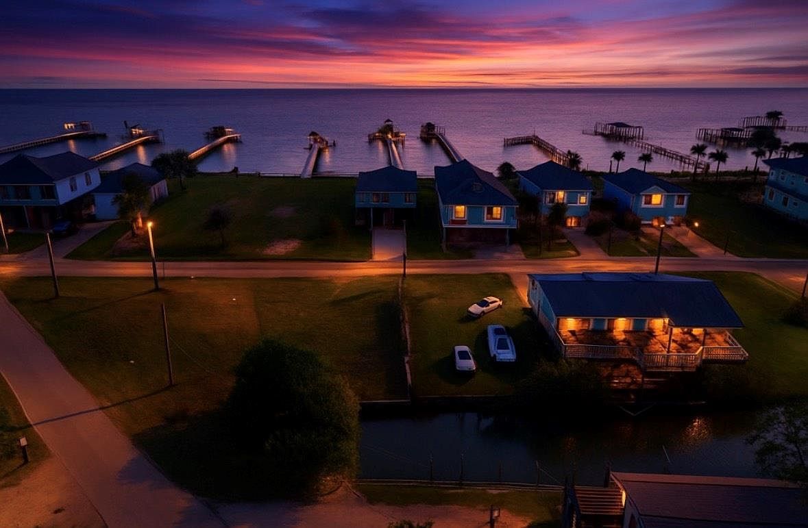 1604 Dick Bay Dr San Leon, TX 77539, 77539