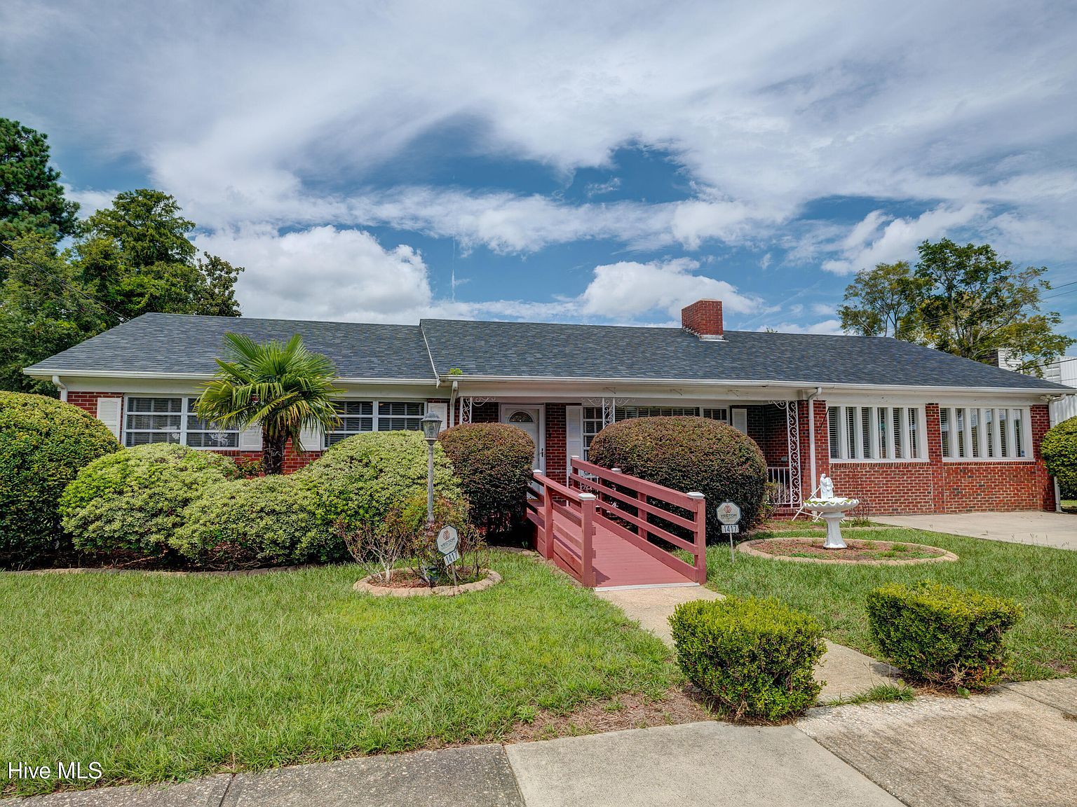 1417 Queen St Wilmington, NC 28401 - Thumbnail 2