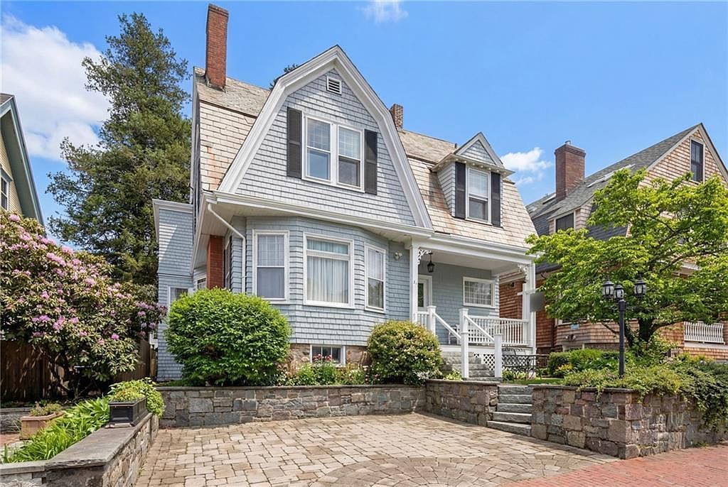 34 Bull St Newport, RI 02840, 2840
