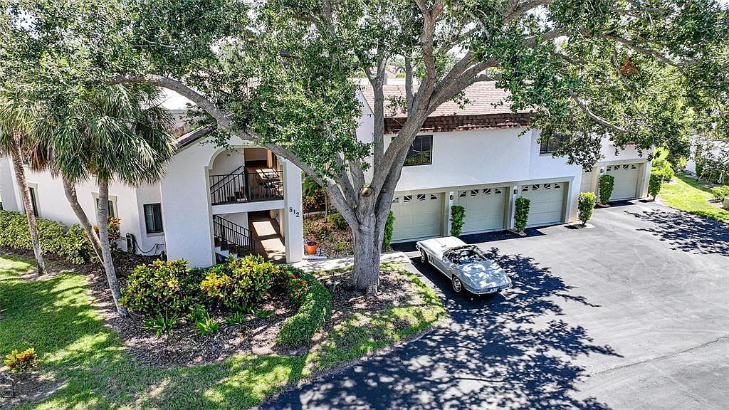 812 Capri Isles Blvd APT 117 Venice, FL 34292 - Thumbnail 2