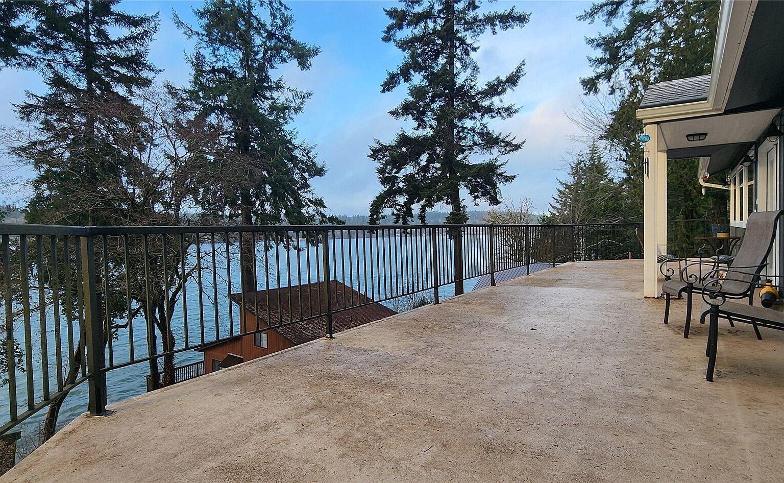 291 E Midway Ln Shelton, WA 98584 - Thumbnail 2