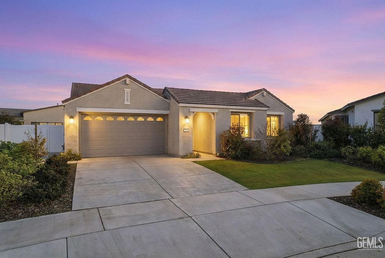 15011 Coyle Cir Bakersfield, CA 93311  | Single Family