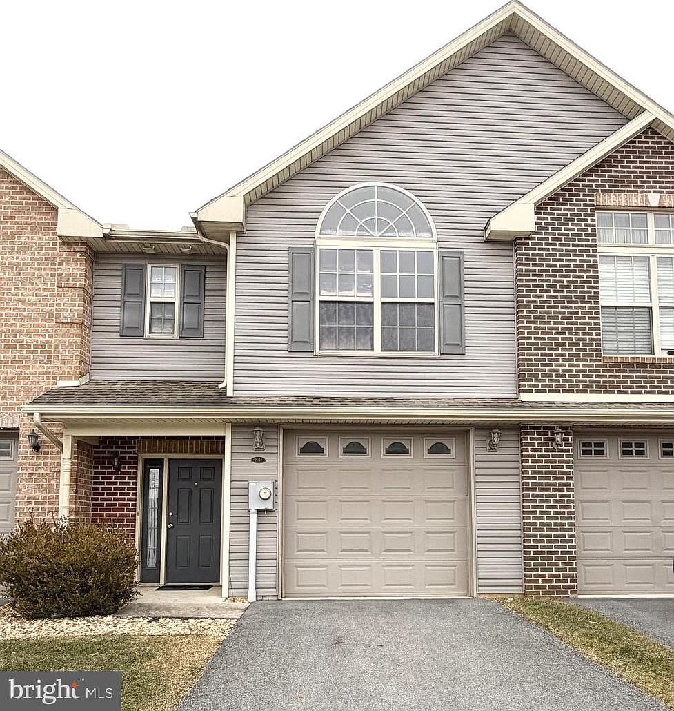 2048 Powell Dr Chambersburg, PA 17201 - Thumbnail 2