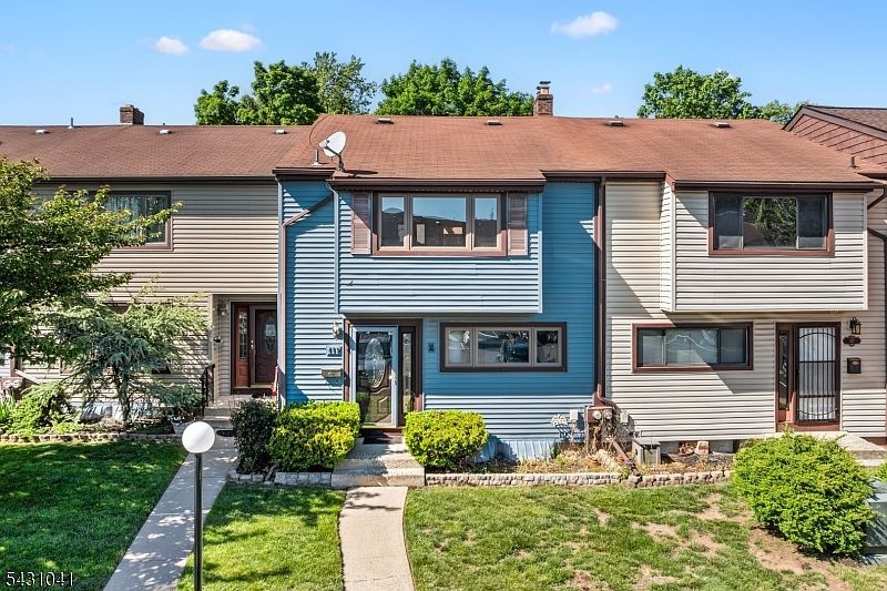 489 Brookside Ln Hillsborough, NJ 08844, 8844