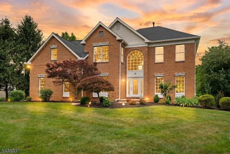 18 Montfort Dr Montgomery, NJ 08502  | Single Family