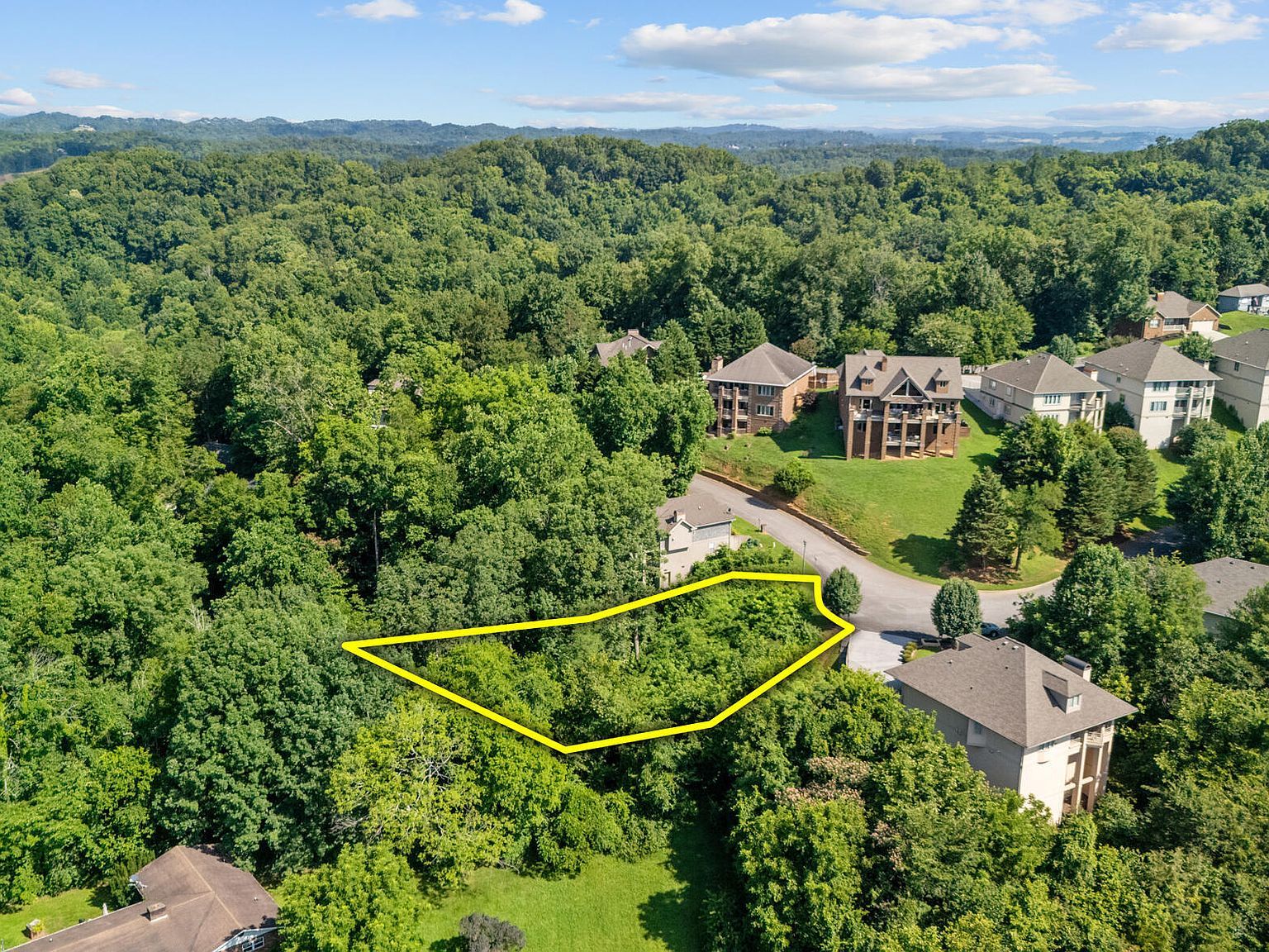 395 Maggie Mack Ln Sevierville, TN 37862 - Thumbnail 2