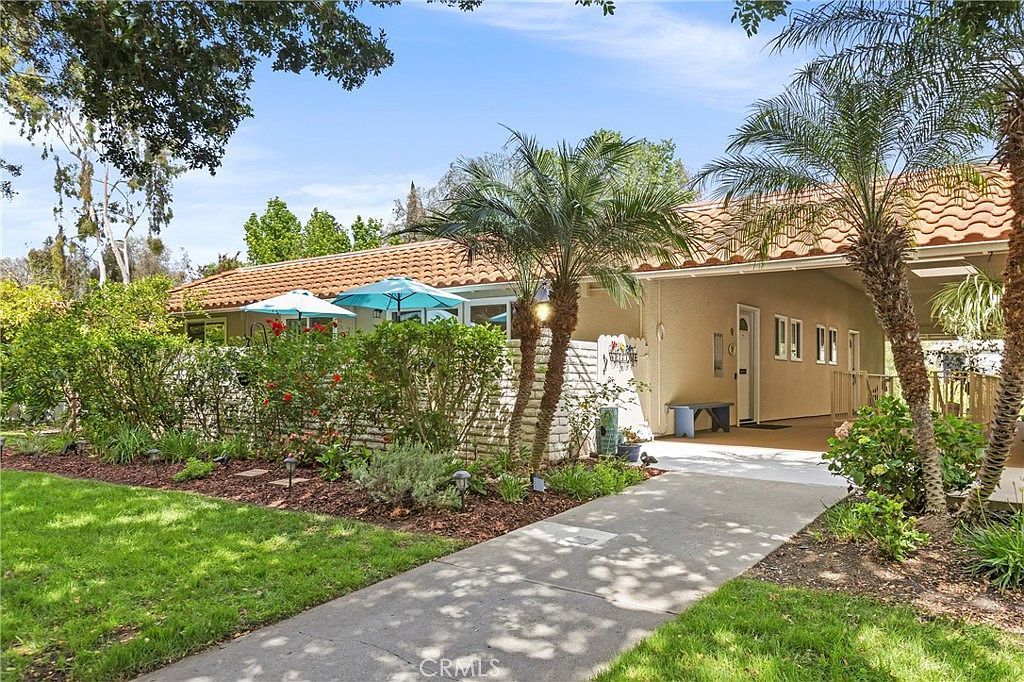 662 Via Los Altos Unit Q Laguna Woods, CA 92637  | Condominium