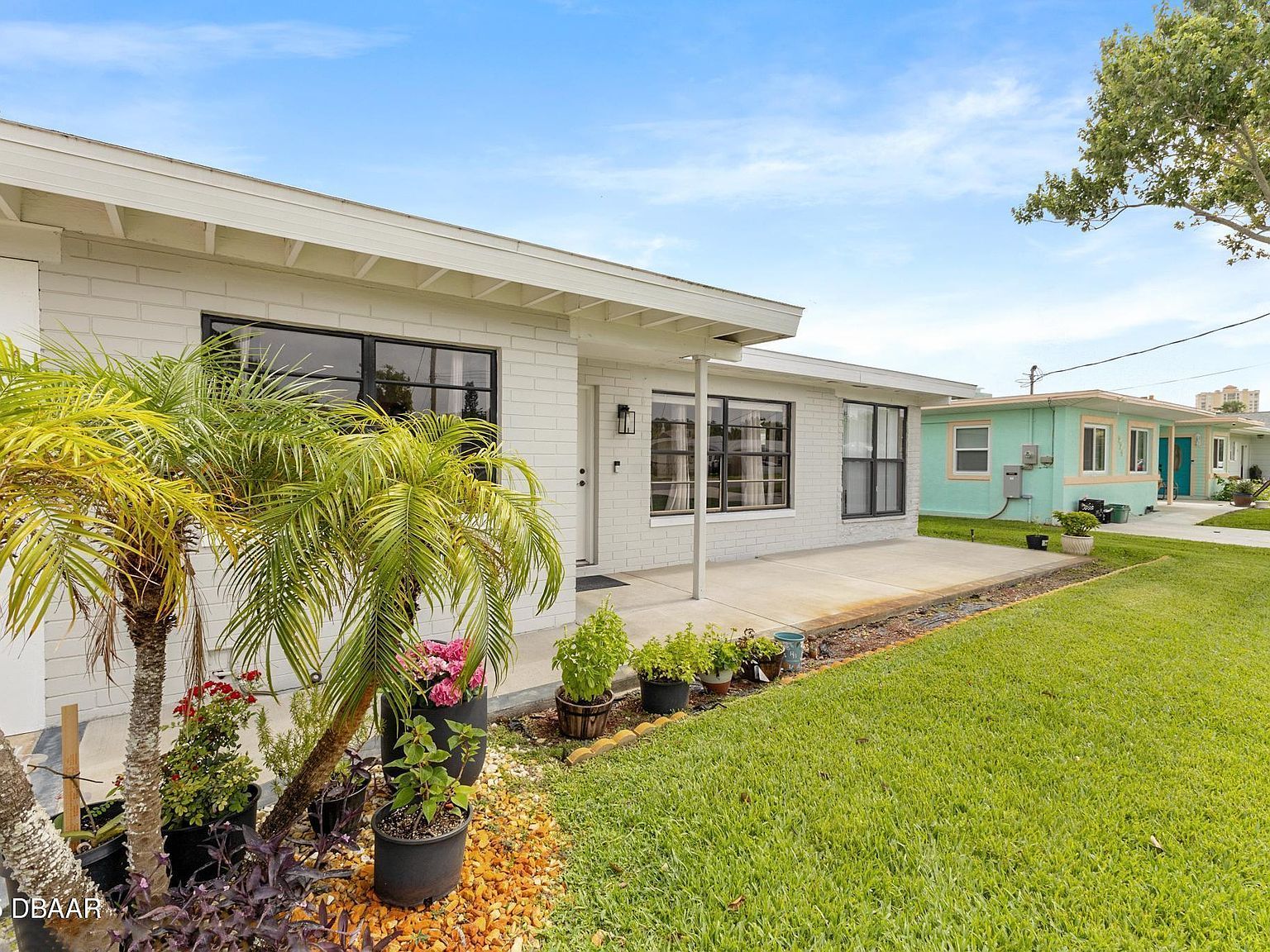 215 Woodland Ave Daytona Beach, FL 32118 - Thumbnail 2