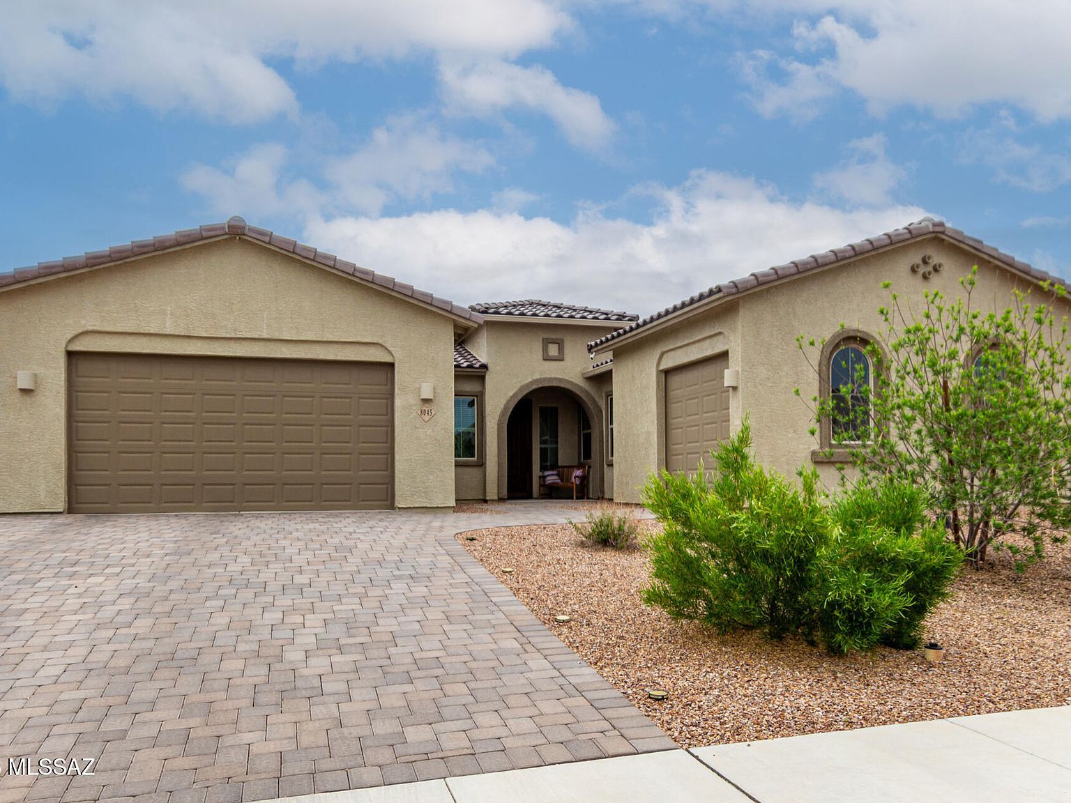 8045 S Desert Indigo Dr Tucson, AZ 85747  | Single Family