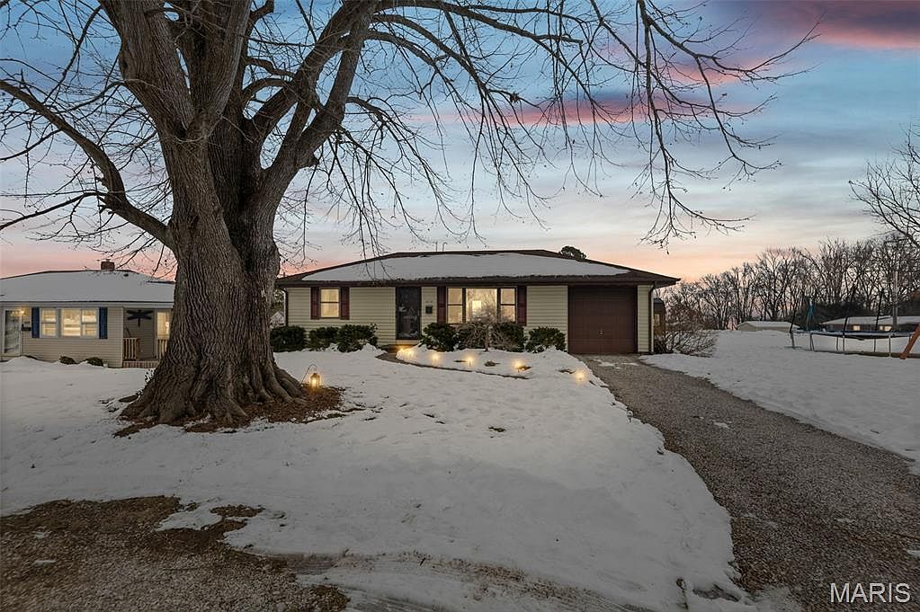 610 S Ridge Ave Steeleville, IL 62288 - Thumbnail 2