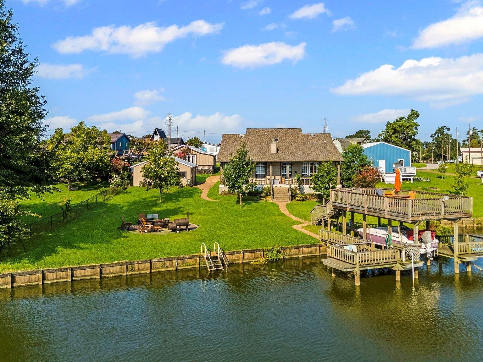 111 7th Ave Onalaska, TX 77360 - Thumbnail 2