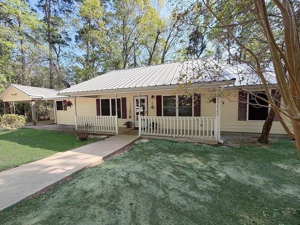 123 Sea Gull Dr Livingston, TX 77351  | Single Family