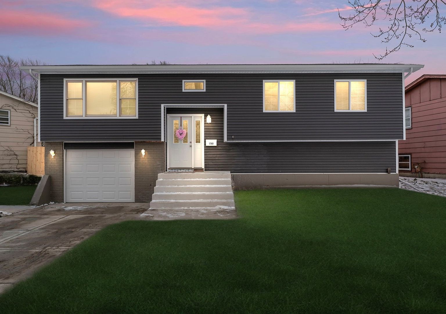 1780 225th Pl Sauk Village, IL 60411 - Thumbnail 2