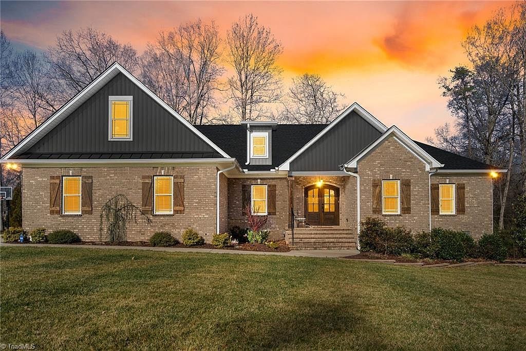 2614 Mableton Dr Burlington, NC 27217 - Thumbnail 2