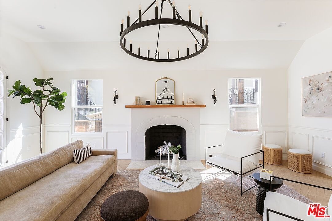 3818 Tracy St Los Angeles, CA 90027 - Thumbnail 2