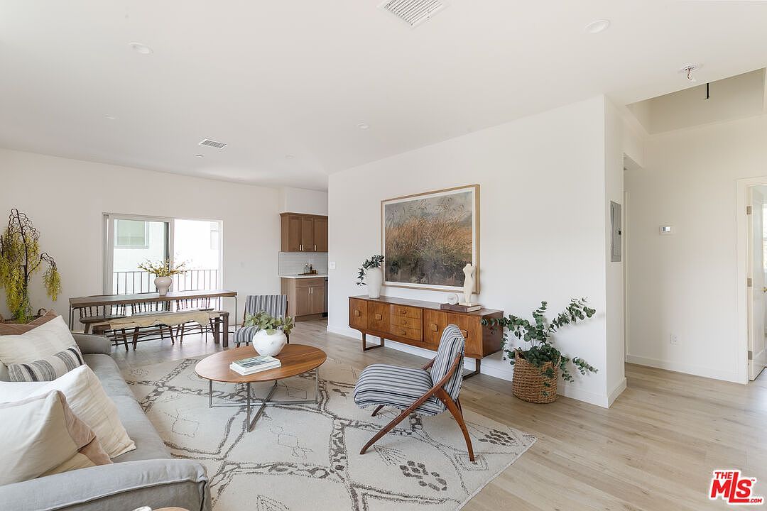 3415 1/2 Bellevue Ave Los Angeles, CA 90026  | Condominium