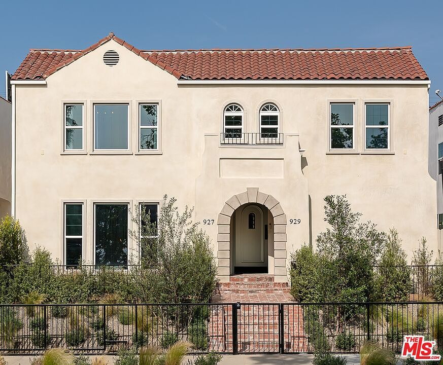 929 S Sycamore Ave Los Angeles, CA 90036  | Condominium