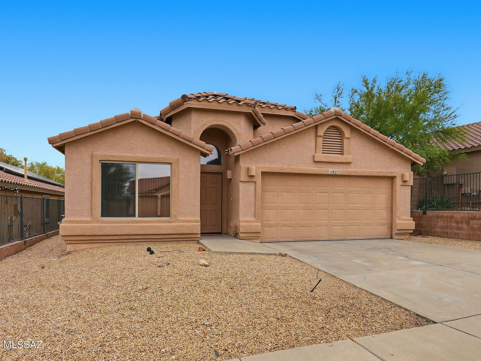 10827 S Lake Gambusi Dr Vail, AZ 85641 - Thumbnail 2