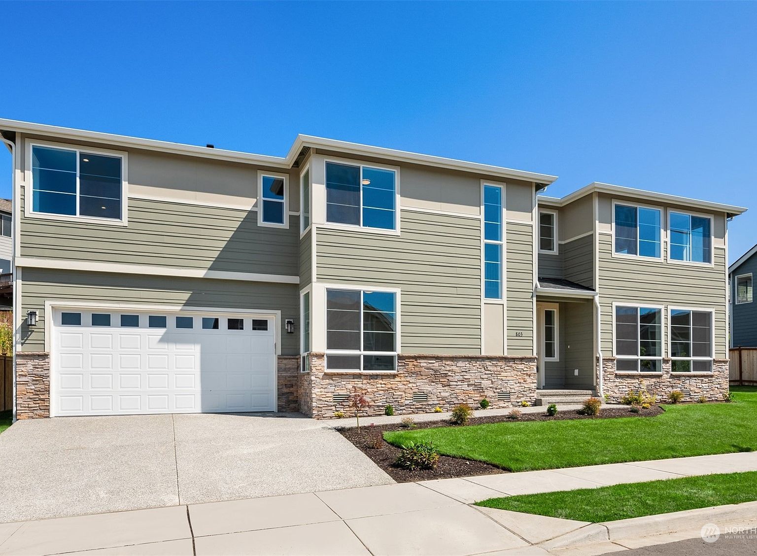 803 76th Dr SE Lake Stevens, WA 98258 - Thumbnail 2