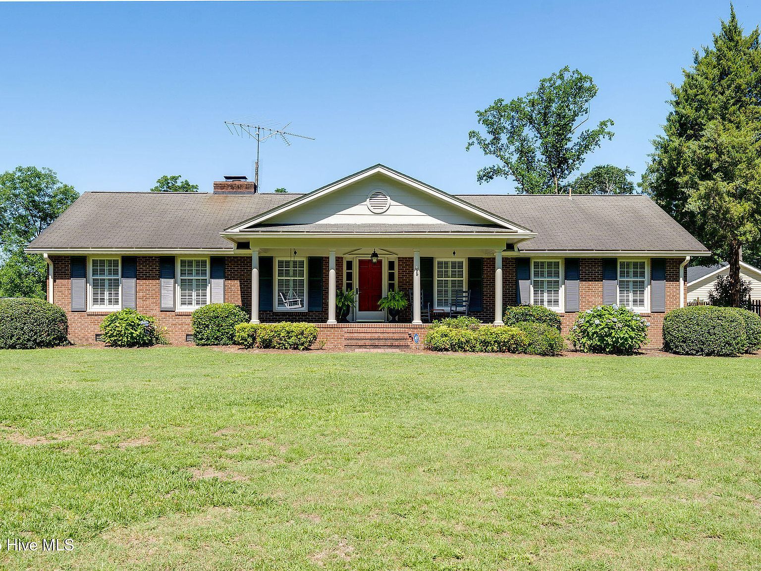 126 Henry Middleton Rd Warsaw, NC 28398 - Thumbnail 2