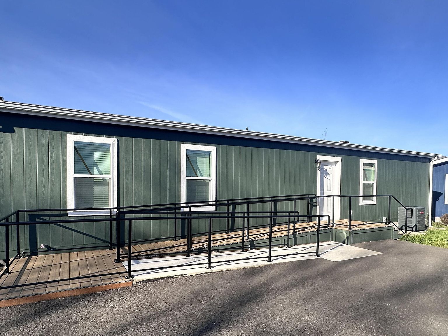 460 Arnos Rd UNIT 45 Talent, OR 97540 - Thumbnail 2