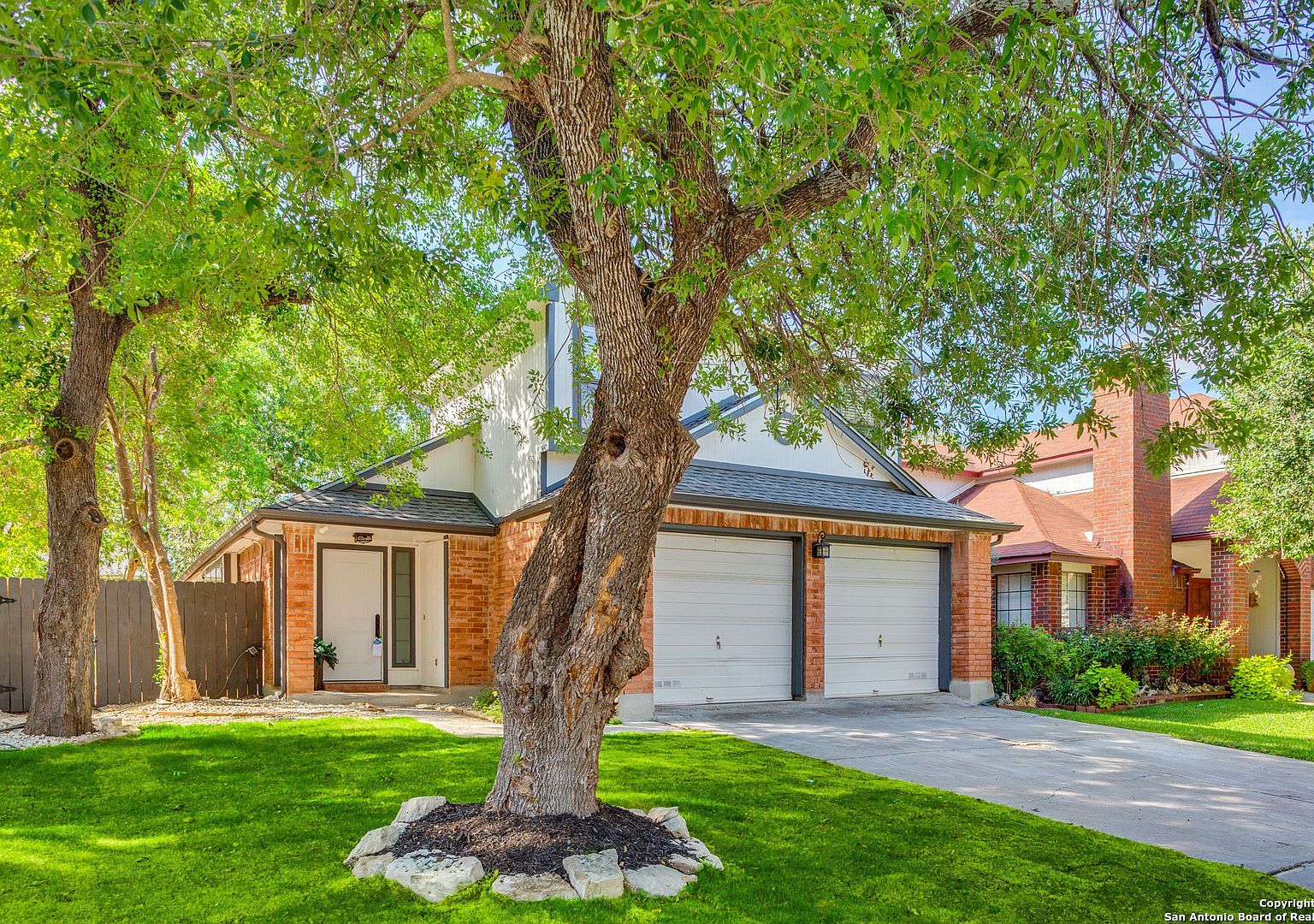 7570 Tantivity San Antonio, TX 78249 - Thumbnail 2