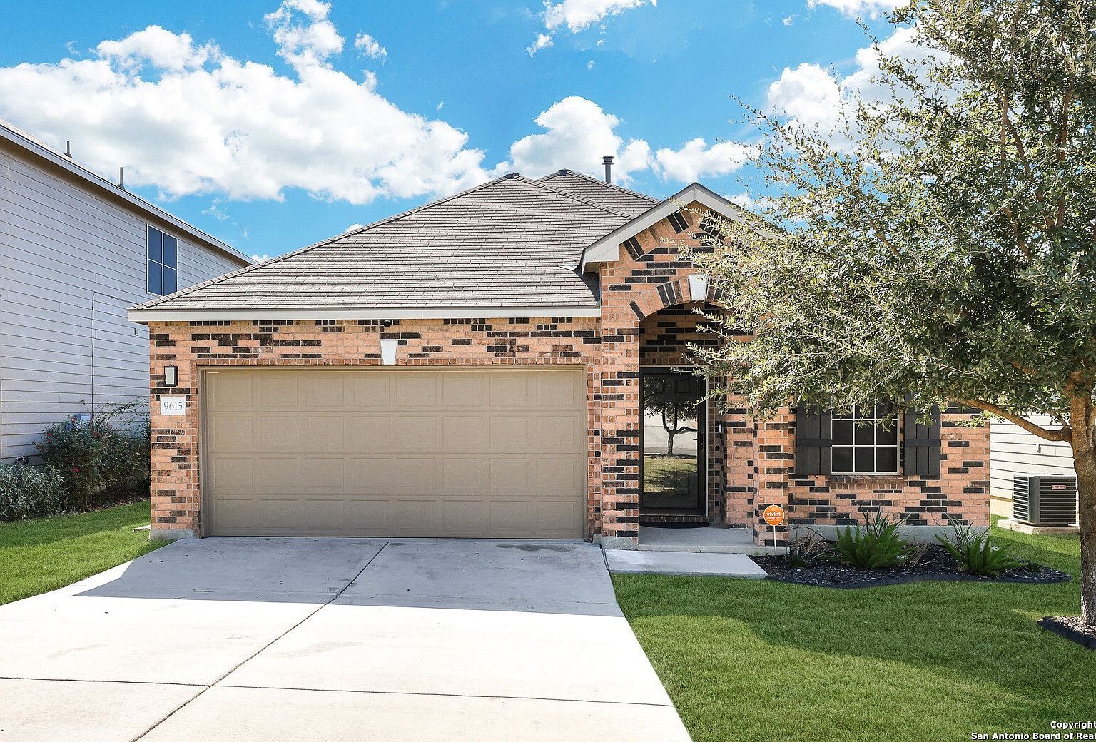 9615 Rousseau San Antonio, TX 78245 - Thumbnail 2