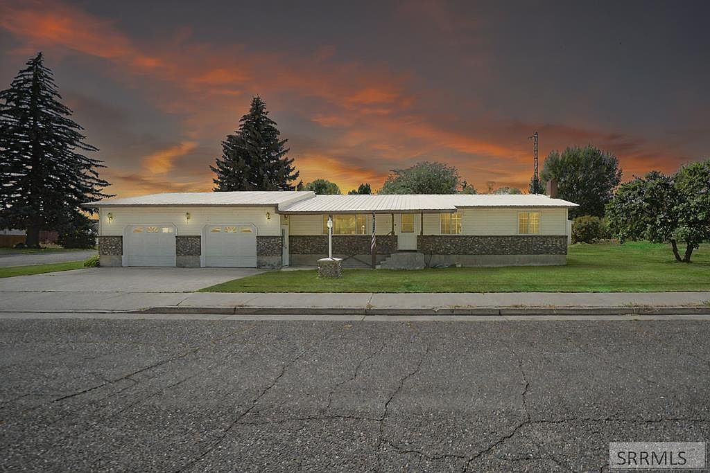 415 Juniper View Ave Saint Anthony, ID 83445 - Thumbnail 2