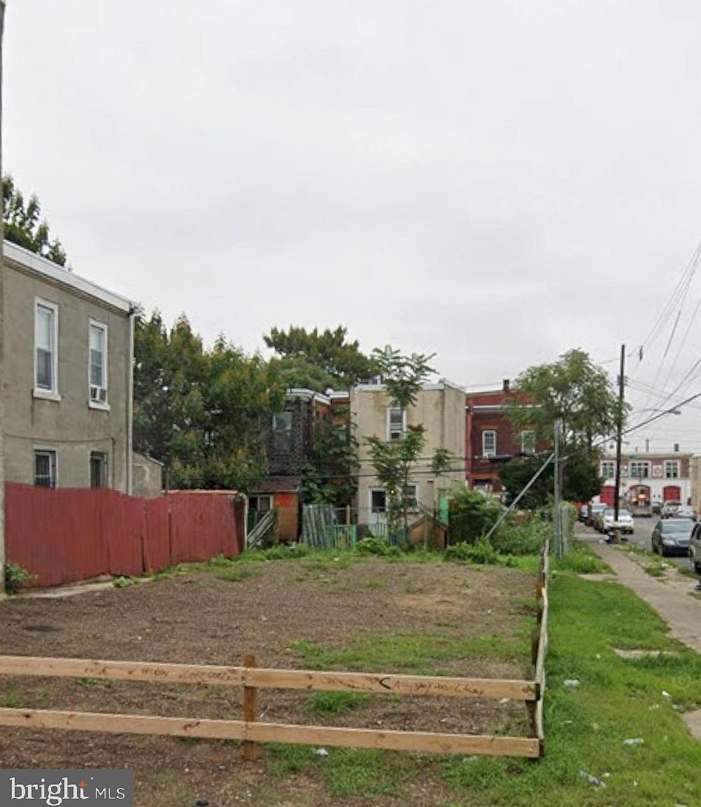 1327 W Somerset St Philadelphia, PA 19132 - Thumbnail 2