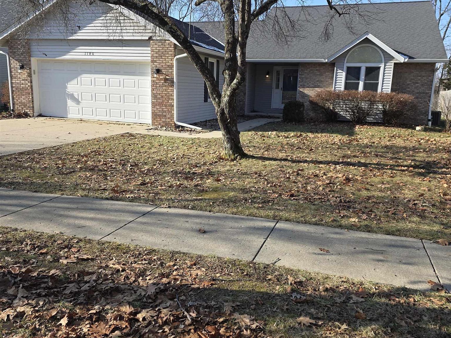 1106 S Graywell Dr Bloomington, IN 47401 - Thumbnail 2