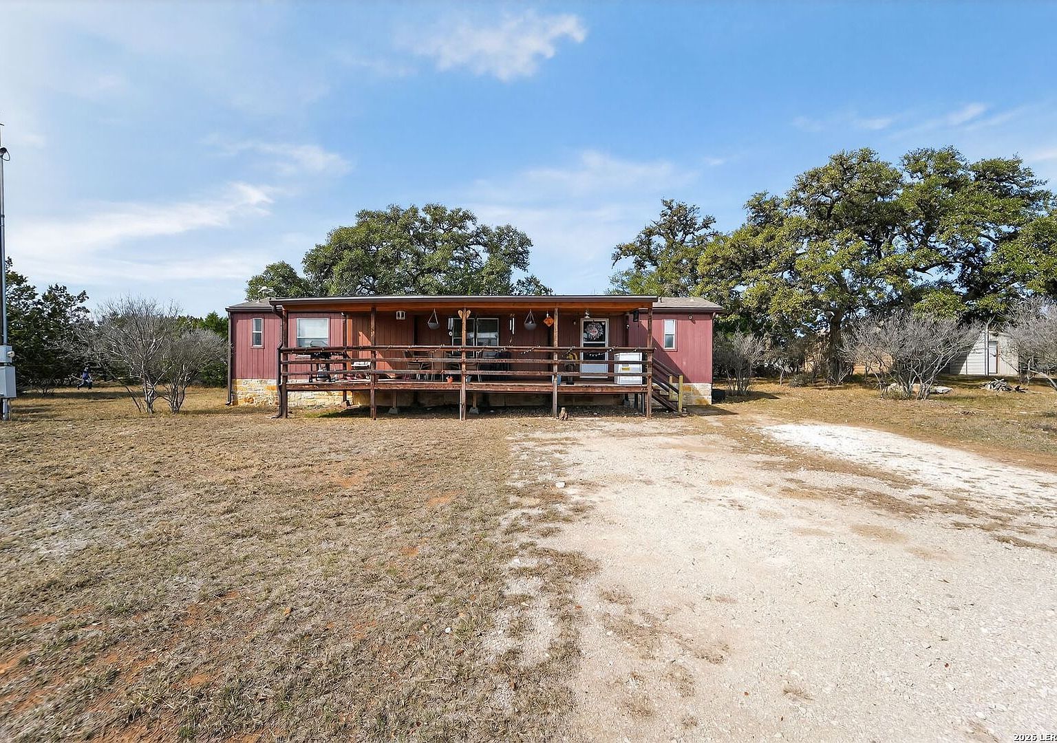 292 Private Road 1516 Bandera, TX 78003 - Thumbnail 2