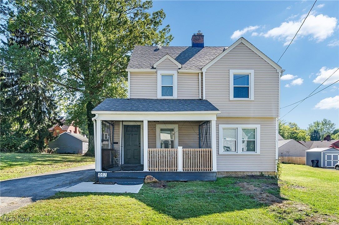 447 Mistletoe Ave Youngstown, OH 44511 - Thumbnail 2