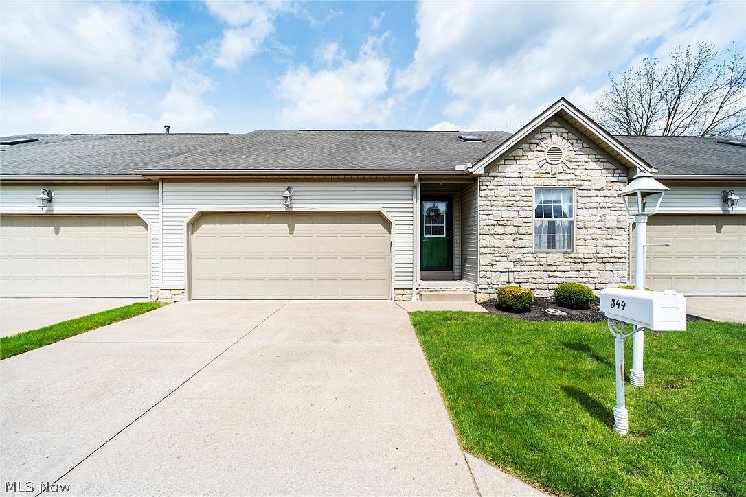 344 Myron St Hubbard, OH 44425, 44425
