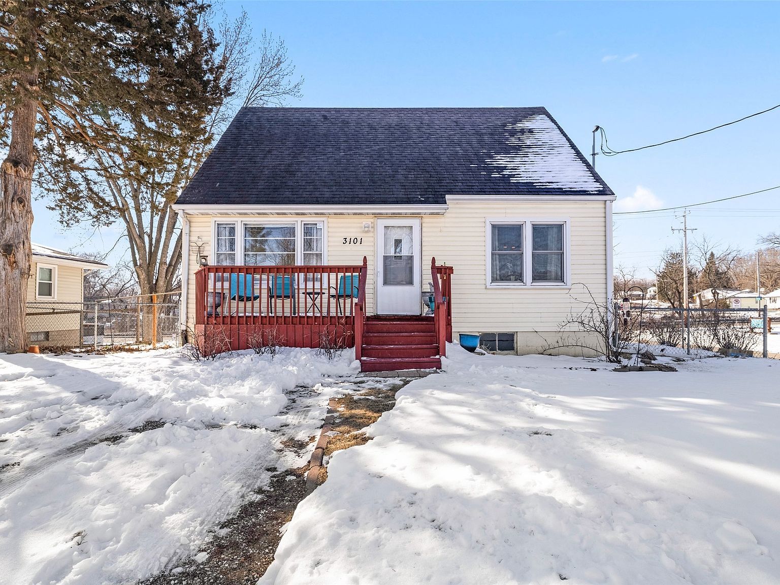 3101 E Clinton Ave Des Moines, IA 50317 - Thumbnail 2